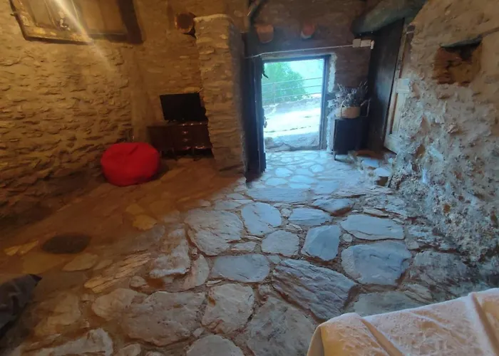 Cal Gerard - Kır Evi Arcavell