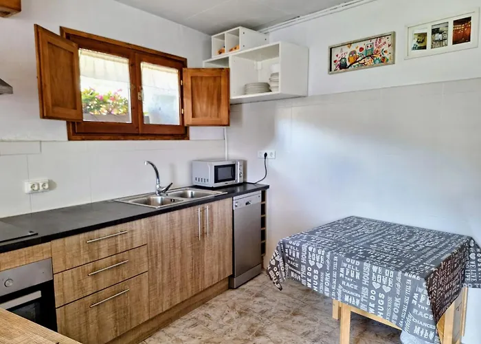 Kır Evi Cal Gerard - *